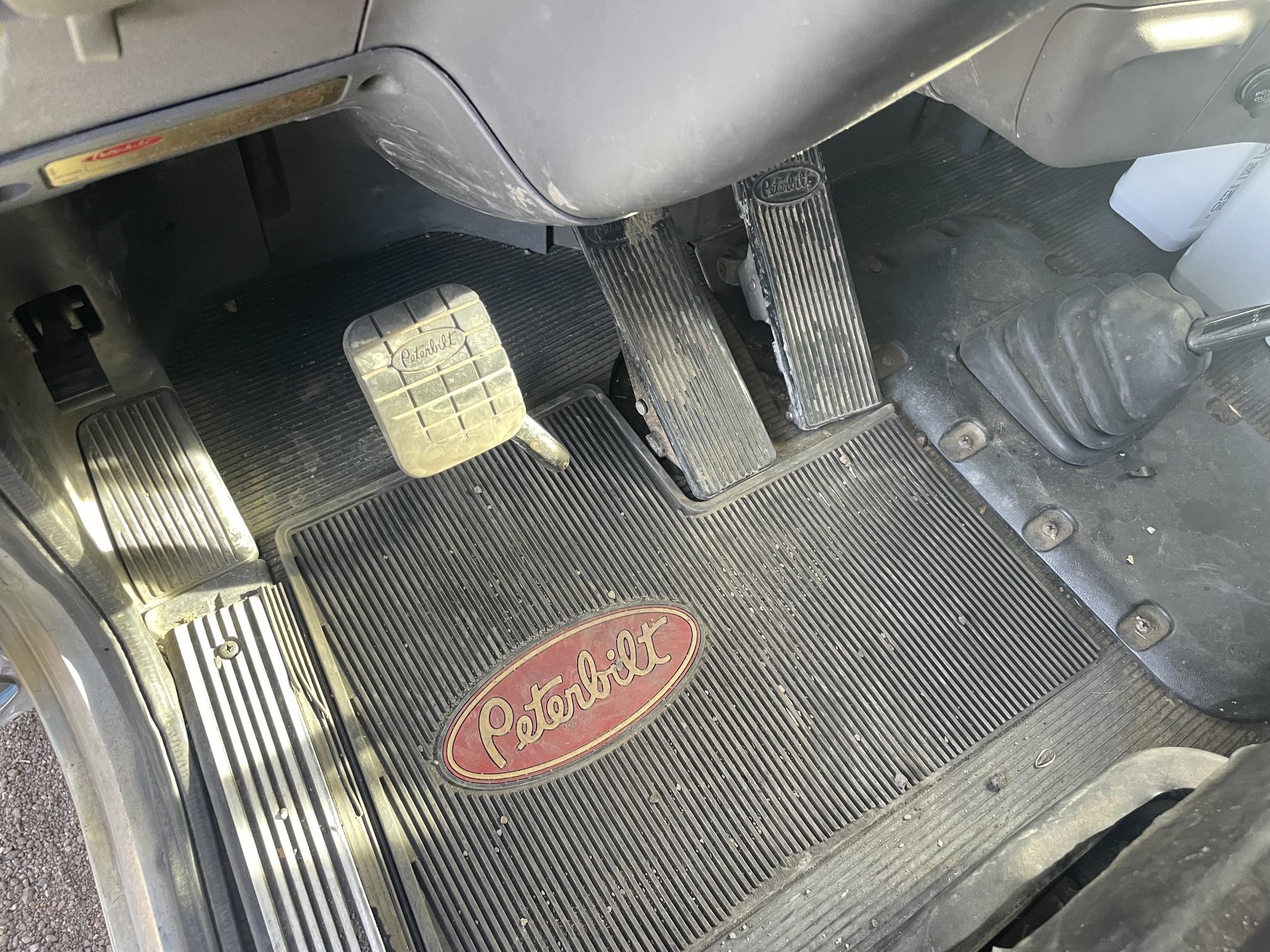 2012 PETERBILT 389 - Image 42